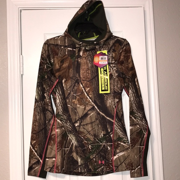 Under Armour Sweaters - UNDER ARMOUR sweater